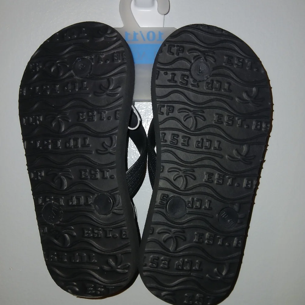 THE‎ CHILDREN'S PLACE BOYS GAMING FLIP FLOPS SIZE 10/11